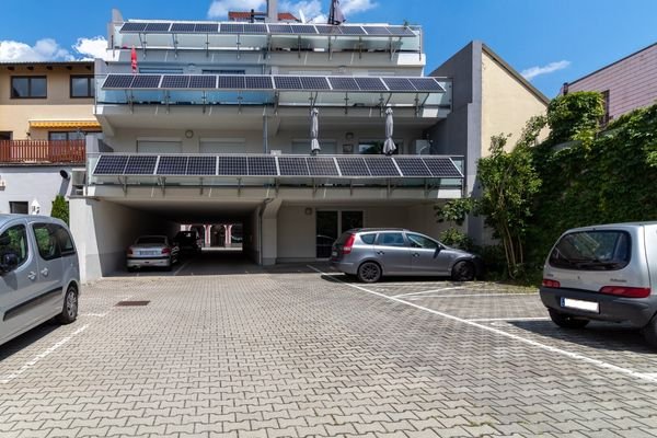 Blick vom Hof zur Wohnung