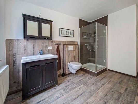 Wohnung 1 - Badezimmer