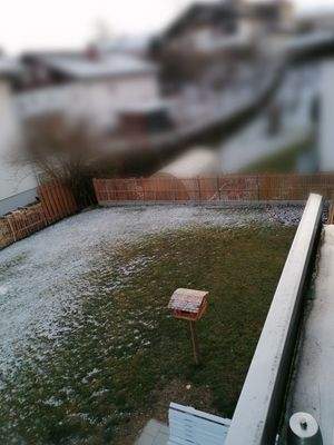 Sicht auf Garten vom Balkon aus