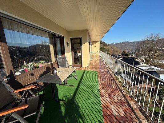 Teilansicht vom Balkon 
