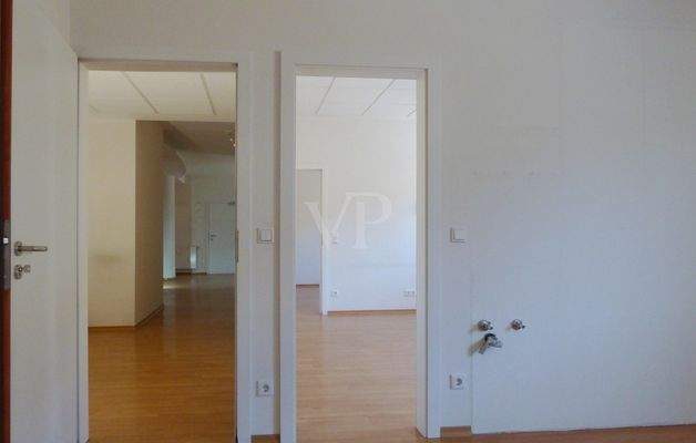 Behandlungsraum 3 und Flur