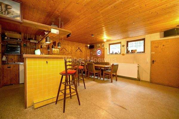 3421 UG WE1 - Hobbyraum mit Bar