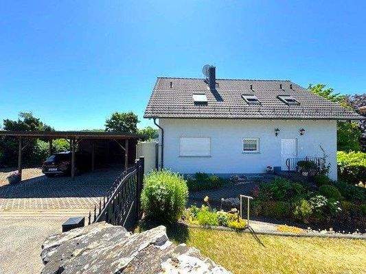 - Zufahrt und oberer Zugang -