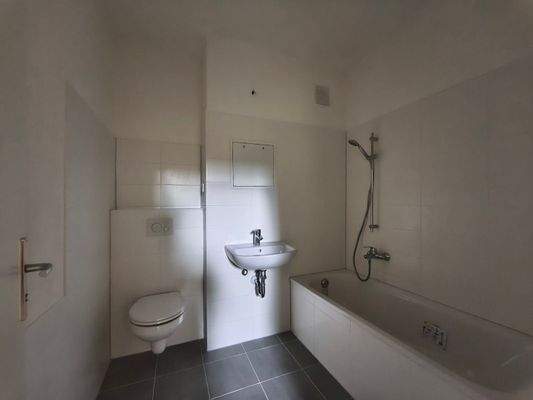 innenliegendes Bad mit Wanne