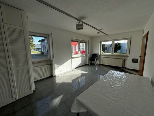 Büro unten bei Halle 1