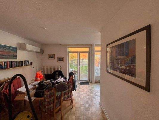 Wohnzimmer mit Essbereich