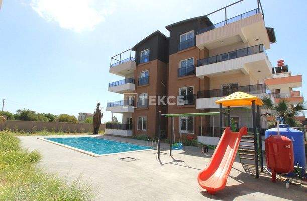 Flats in an Advantageous Location with Pool in Kadriye
