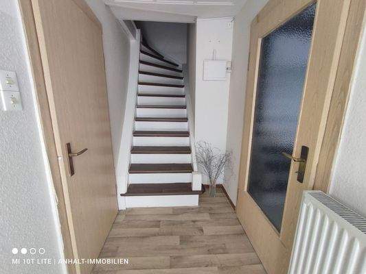 Haus rechts - EG - Flur 1