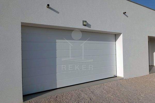 Untergeschoss mit Garage und Abstellraum