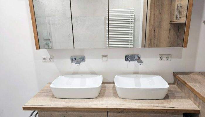 2 Waschtische, 3-Zimmer-Wohnung mit Stellplatz, Thiersee Kirchdorf