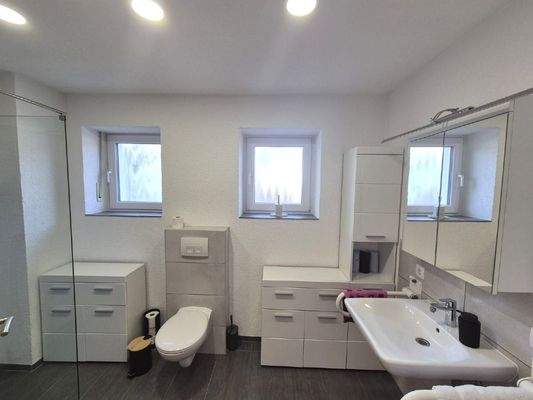 Bad Behindertengerecht umgebaut EG