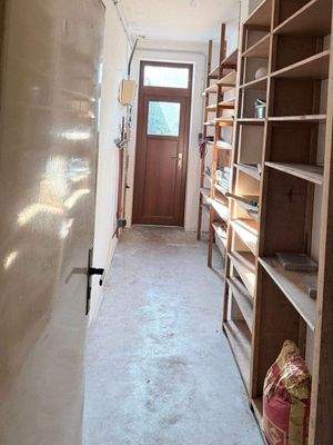 Der Abstellraum an der Garage