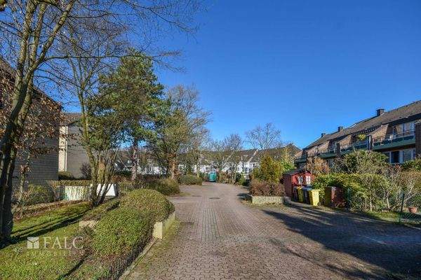 Komfortable Zufahrt zur Tiefgarage