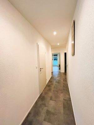 Flur h.jpg