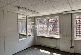 hell durch viele Fenster