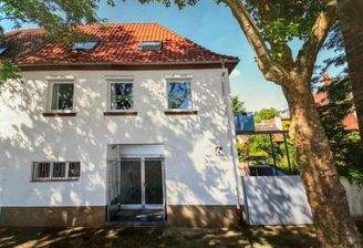 Außenansicht Eingang Saal