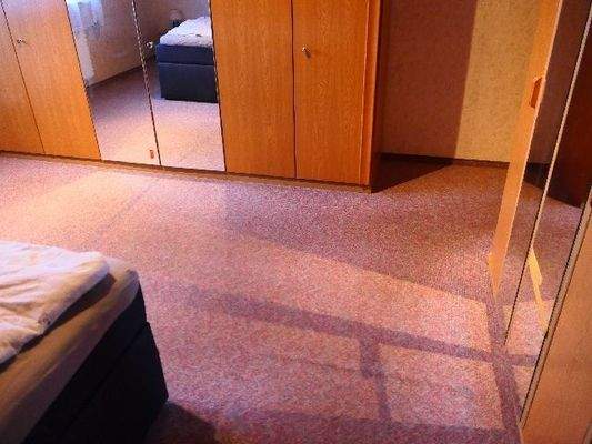 Ihr oberes Schlafzimmer II