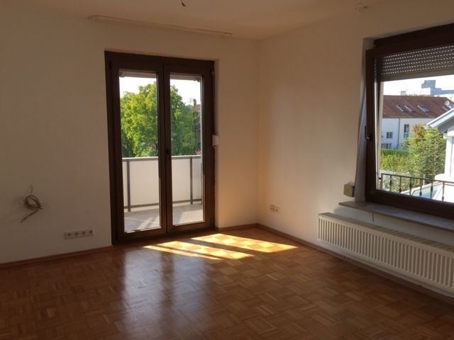 3 Zimmer Wohnung in Stuttgart (Steinhaldenfeld)