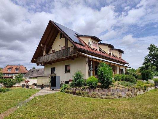 Wohnhaus Rückansicht von links