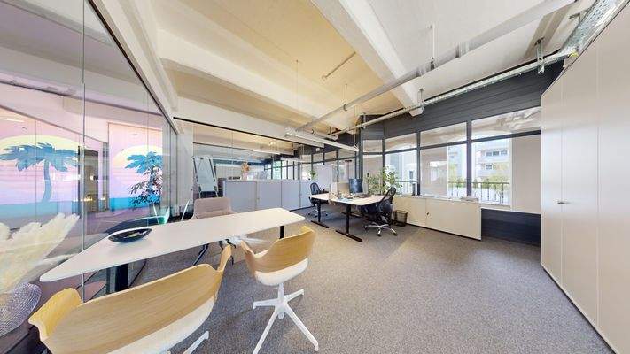 Einzigartiges-Groraumburo-05222024_134437