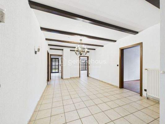 CAM03818G0-PR0073-STILL028