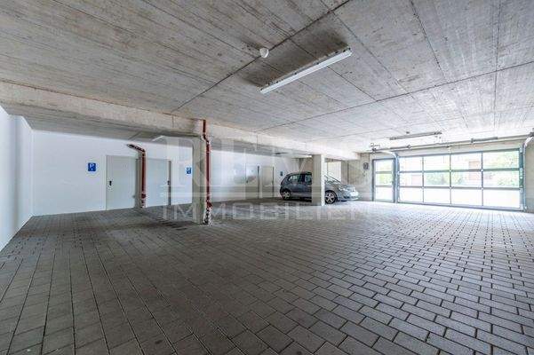 Tiefgaragenstellplatz
