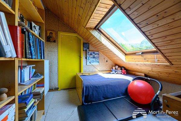 Spitzboden (Kinder-)Zimmer