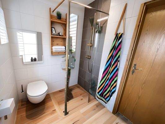 Duschbad 1. Obergeschoss KI generiert