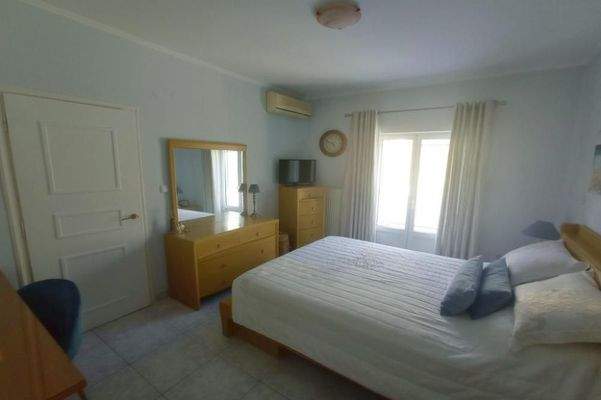 Kreta, Kavousi: Tolle Villa mit Pool, Meerblick und Olivenhain zu verkaufen