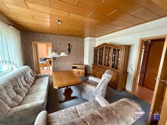 19 FF 051 Speisezimmer