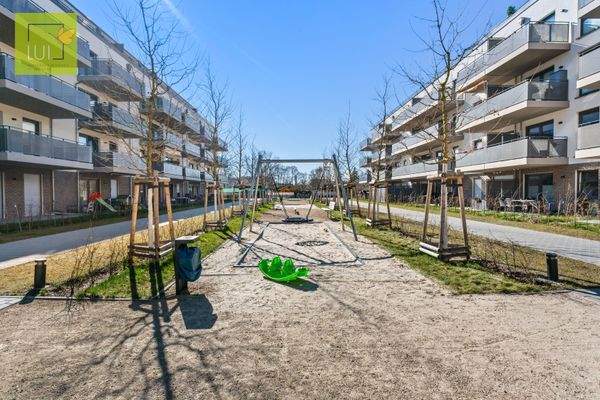 Innenhof mit Spielfläche.png