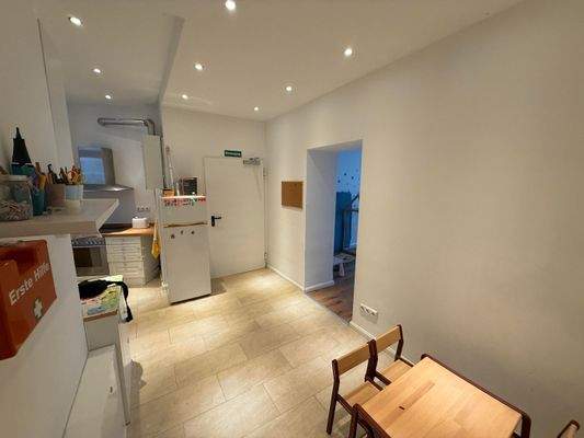 Flur zu Raum Straße