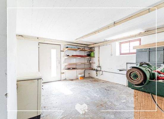 Keller/Werkstatt Büro