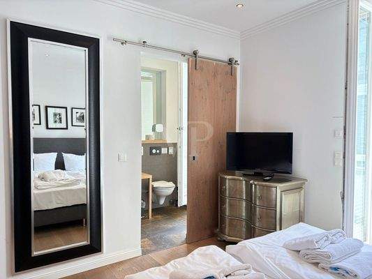 kleineres Schlafzimmer