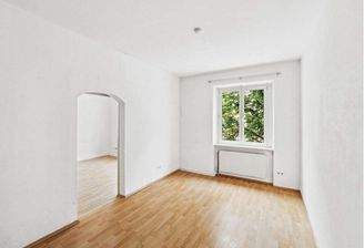 Ansprechendes Wohnen mit Blick ins Grüne ähnlich