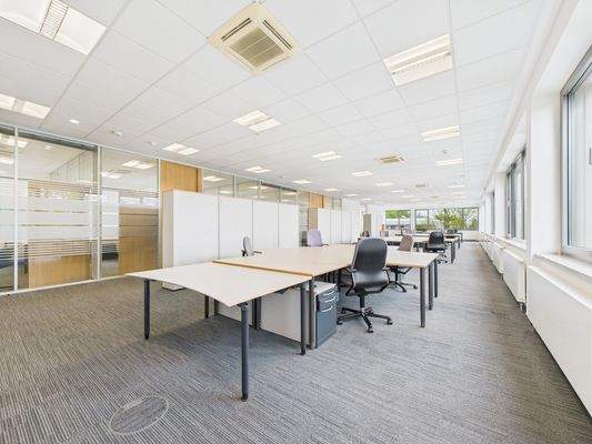 CAM05131G0-PR0016-STILL004