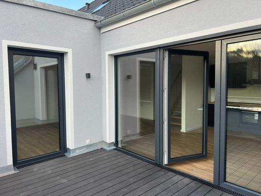 Heidm.Whg 16_Terrasse nach innen.JPEG