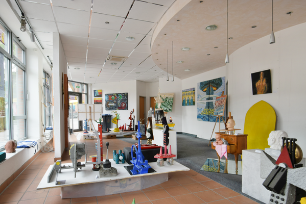 Lichtdurchflutete Fläche