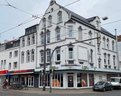 32 Fassade mit Burgerme (2).jpg