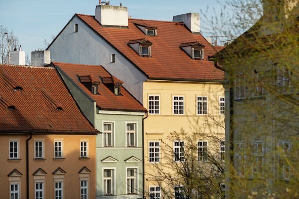 clean-city-streets-prague.jpg