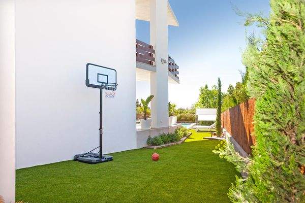 afca2c82-ef3a-4170-8f07-b37744070f19