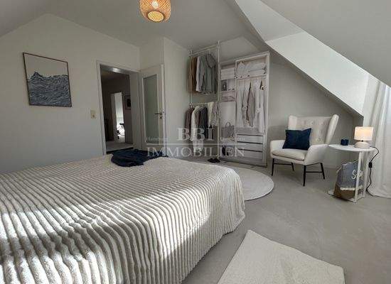 Schlafzimmer von sehr guter Größe