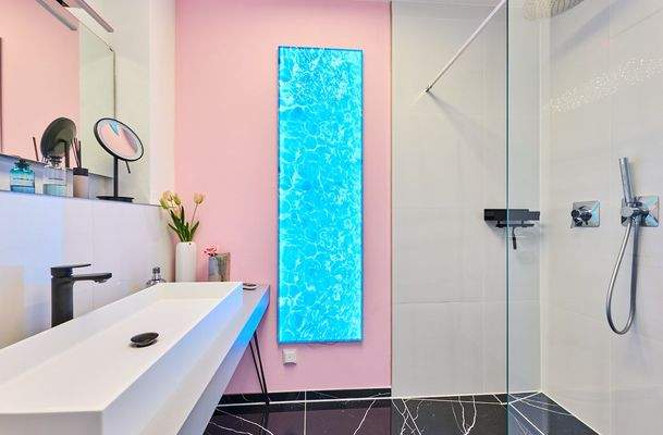 Badezimmer mit Dusche