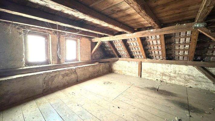 Dachgeschoss (ausbaubar)