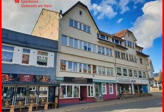 Ostfassade Straßenseite