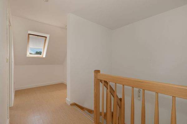 Der geräumige Flur im OG