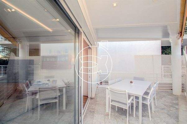 Hervorragendes Objekt