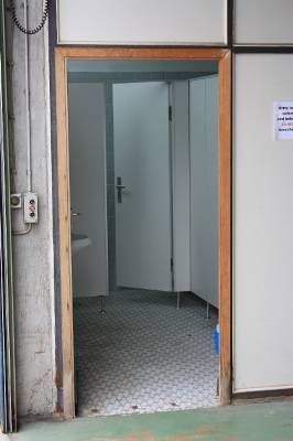 EG Toilette im Einfahrtsbereich