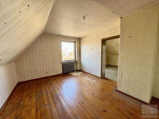 OG: Individuell nutzbares Zimmer