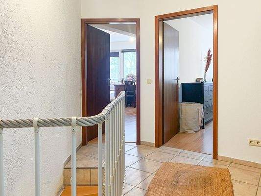 Treppe zum Obergeschoss 